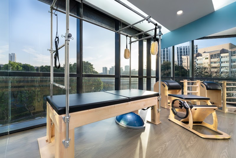 Club Pilates Woodlands photo 4
